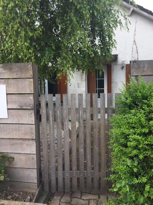 Gite Le 11 Le Merlerault Exteriör bild